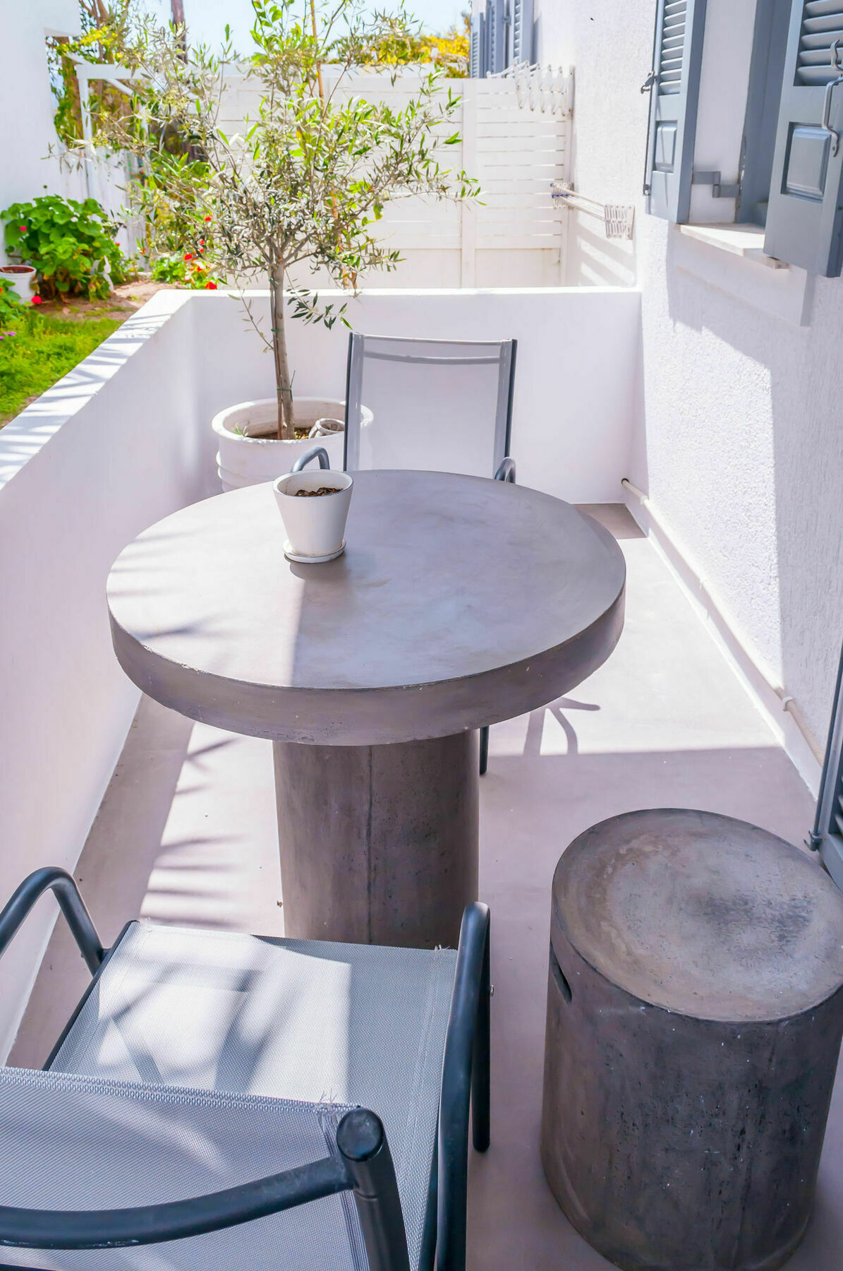 Milos Bay Suites Adamantas  Bagian luar foto