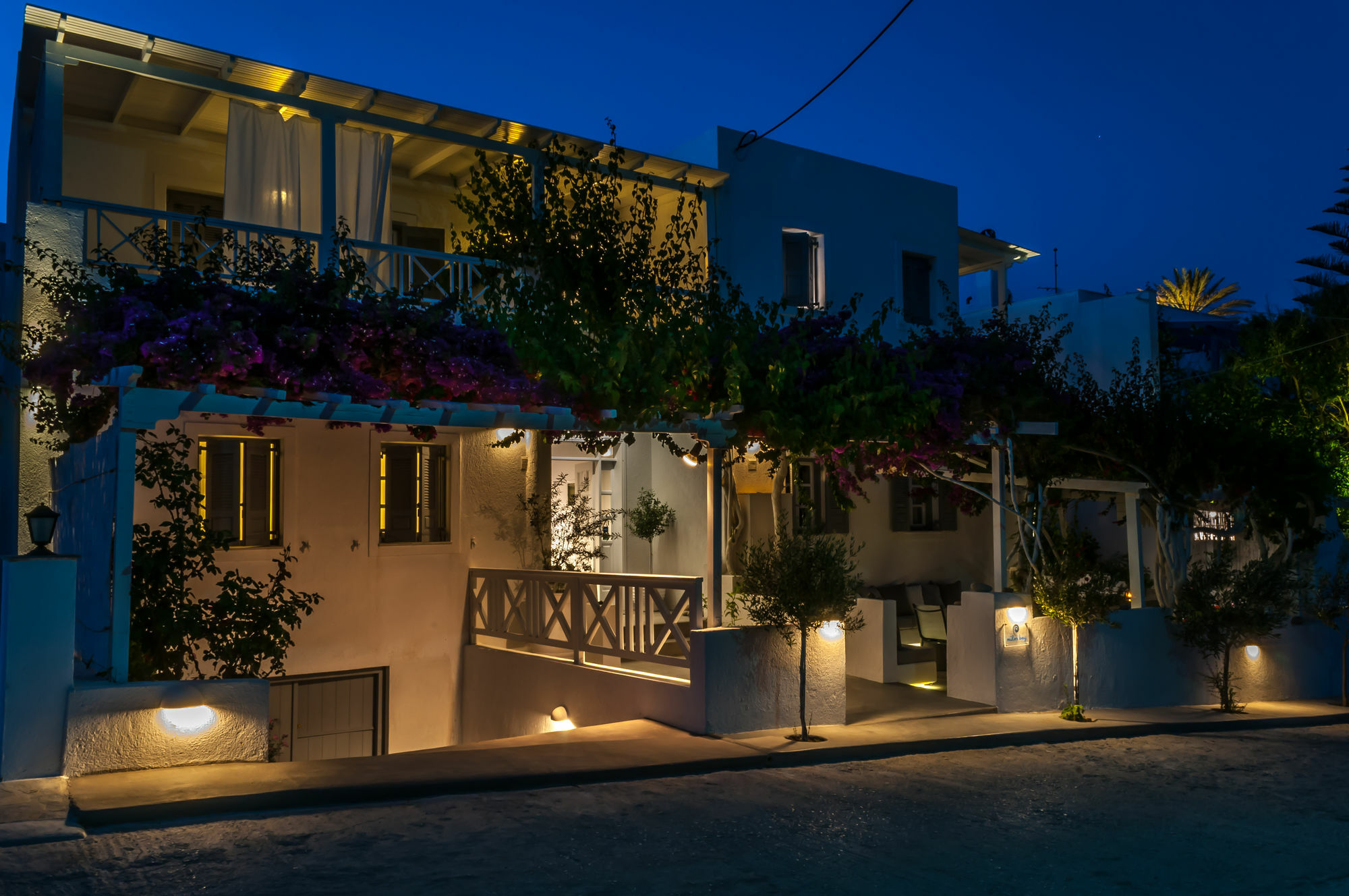 Milos Bay Suites Adamantas  Bagian luar foto